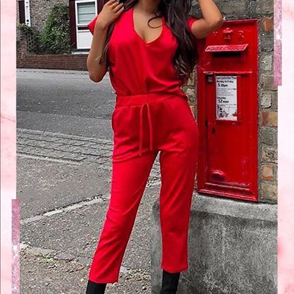 Brand new Gina Red V Neck Loungewear Set ❤️